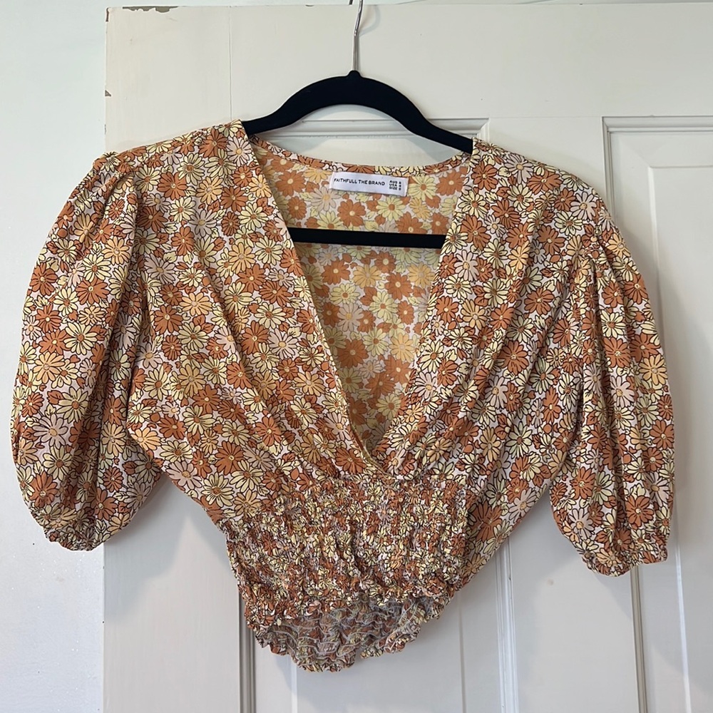 Faithfull the Brand Size 4 short sleeve top